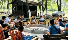 مخيمات صيفية