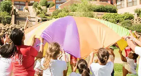 معسكرات صيفية للاطفال